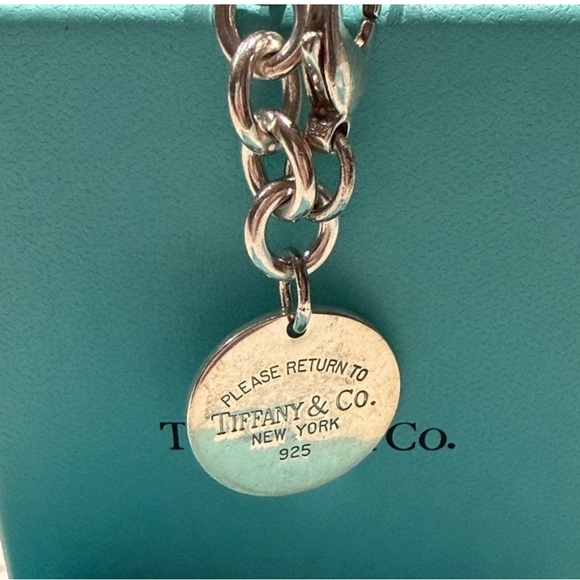 Tiffany & Co. Jewelry - Tiffany & Co. Vintage 💯% Auth Return to Tiffany Round Charm Bracelet w/Box GUC✨
